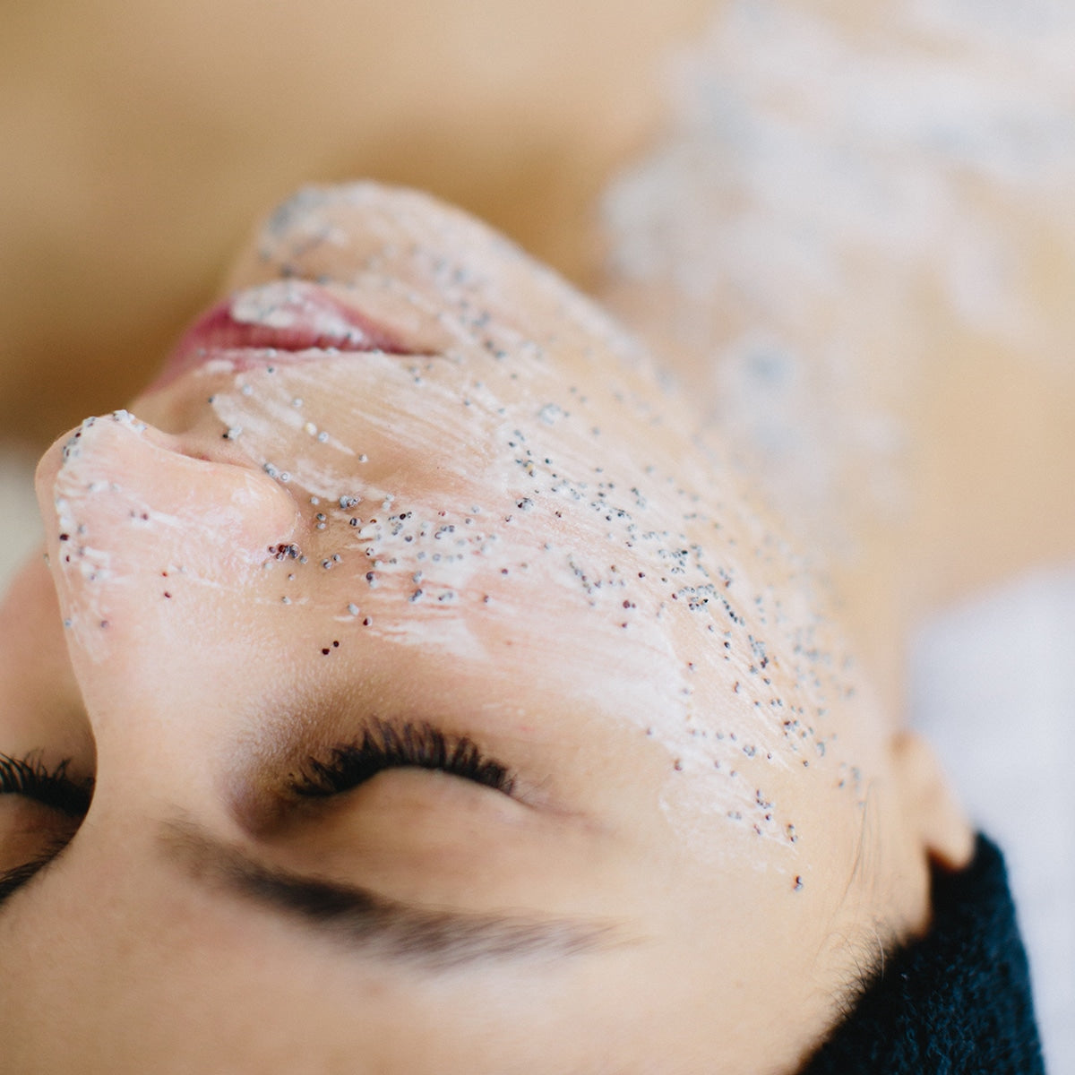 Mint Poppy Seed Polish