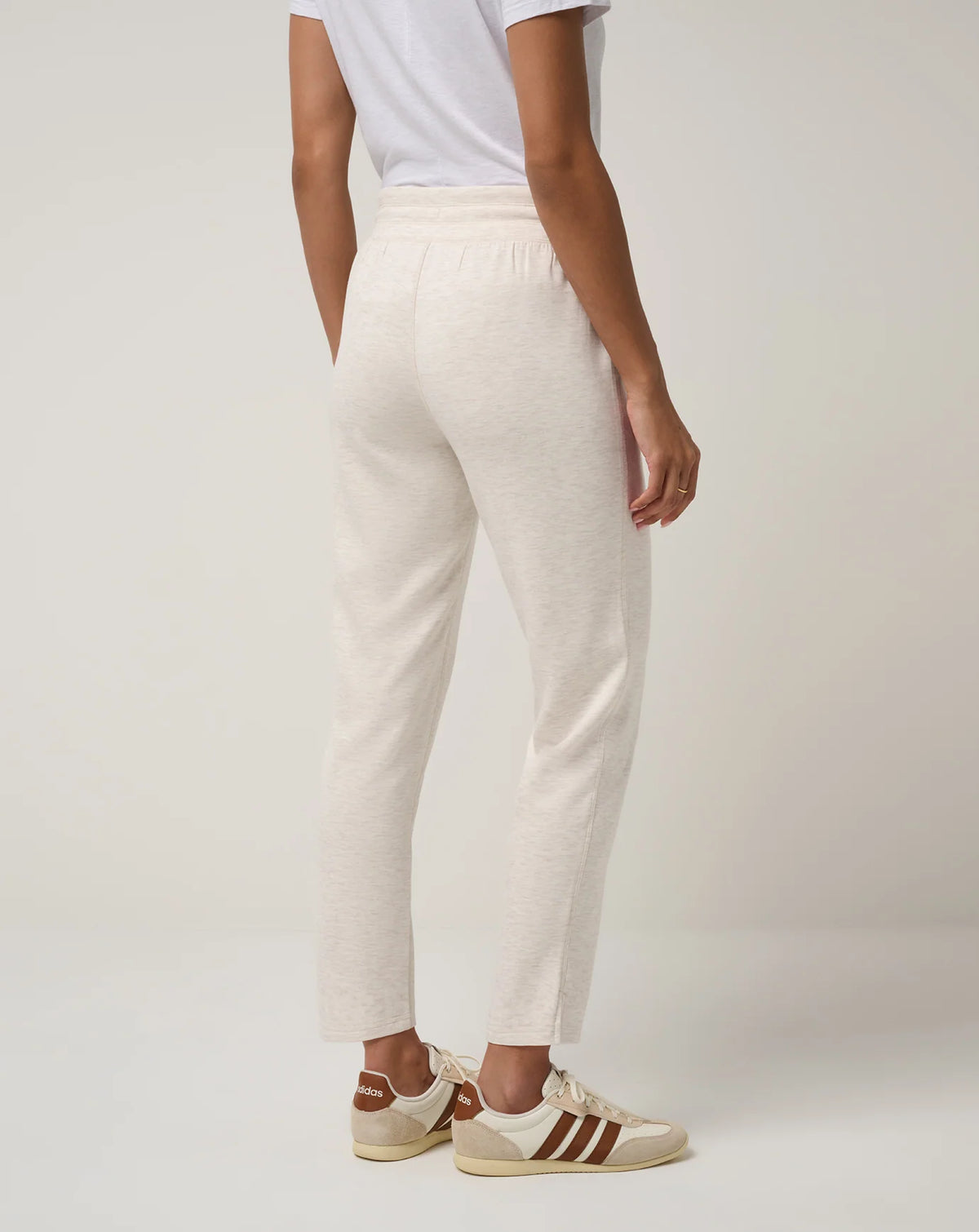 Skyloft Soft Ankle Pant